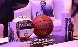 斯伯丁NBA全明星赛系列篮球亮相多伦多