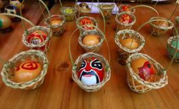2017宁洱温泉村乡村旅游节 被玩坏的“多面”鸡蛋