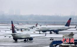 男乘客尿急“违规”上厕所 遭达美航空赶下飞机