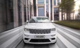 强大到骨子里 进口专业级豪华SUV 2017款全新Jeep大切诺基郑州上市