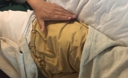 中国游客因好奇进入美国游民巷围观 遭暴打致骨折