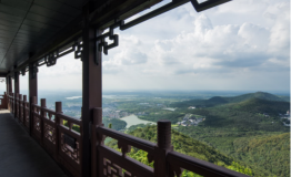 重阳登高，一片山湖待君赏