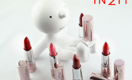 IN2IT Lasting Lipstick令您的春节泰国之旅光彩照人