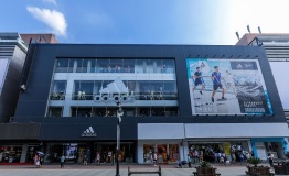 由我创造 阿迪达斯沈阳中街迷你品牌中心迎来开业一周年庆典