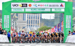2018环福州收官 康师傅能量面馆服务受车手好评