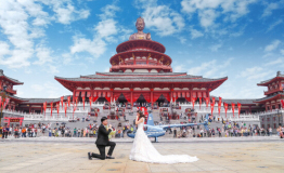 华谊兄弟电影世界上演直升机求婚大片，沉浸式体验创新旅游新业态